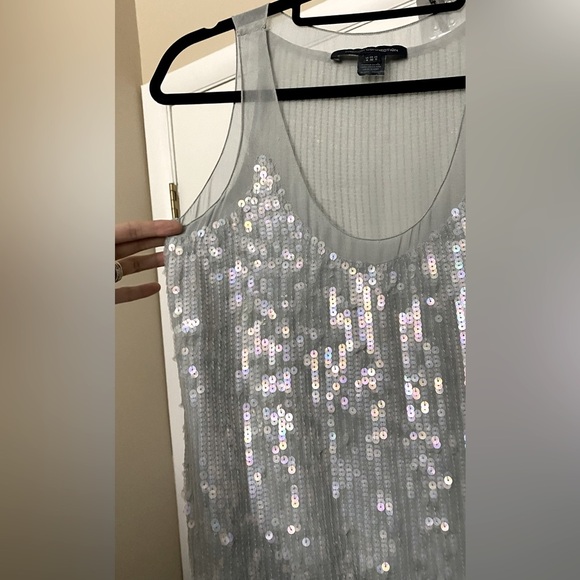 French Connection Silver Gray Sequin Chiffon Camisole Top Size 0 - Picture 4 of 8